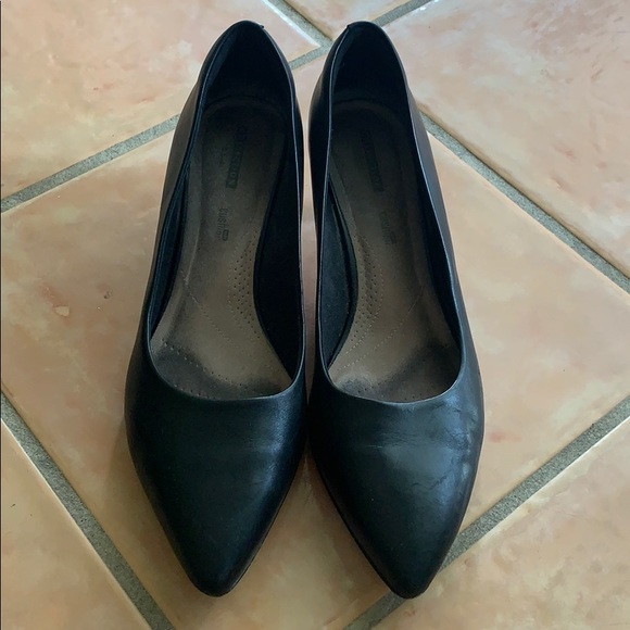 Clark’s women’s heels👠 - Picture 1 of 6